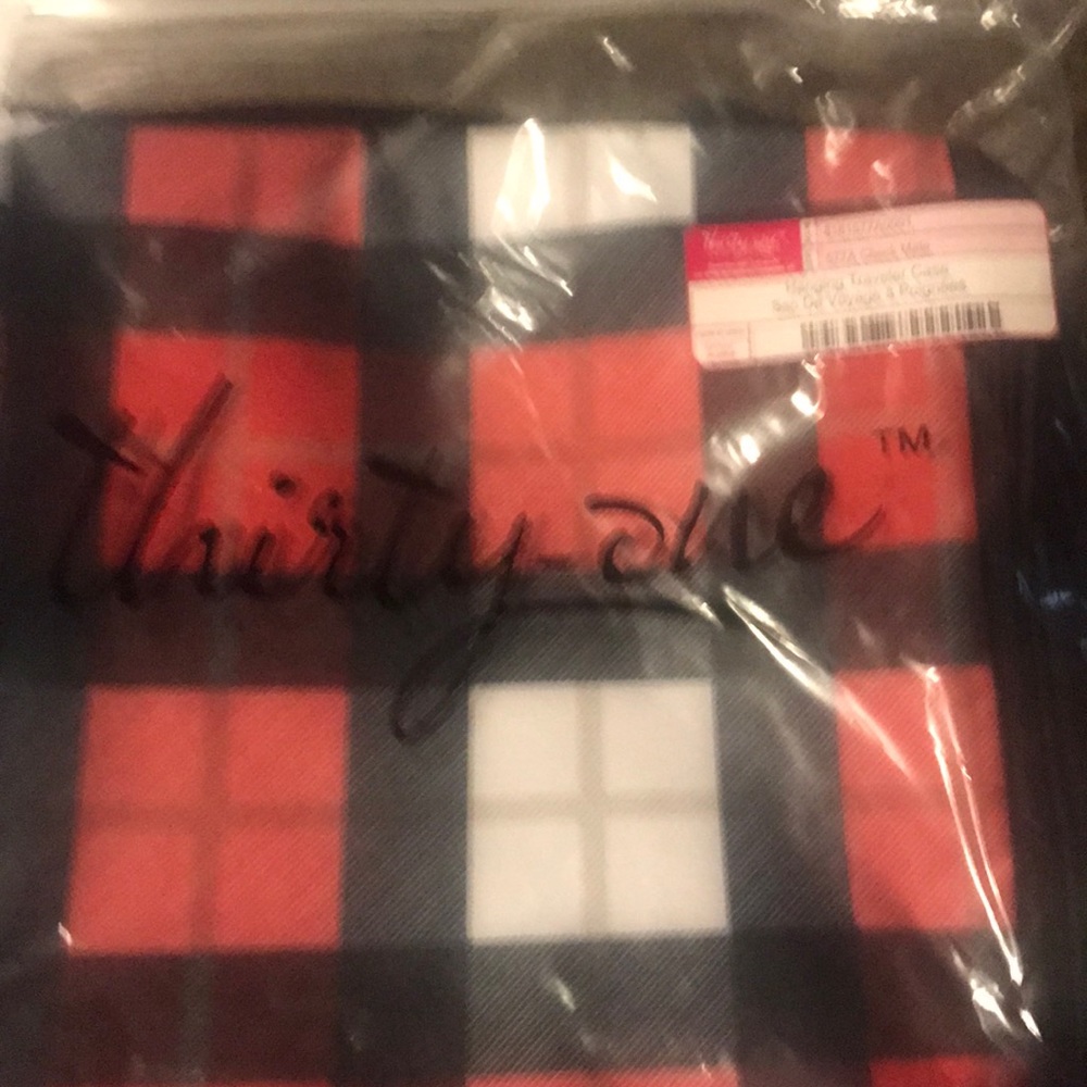 NIP Thirty One Hanging Traveler Caae